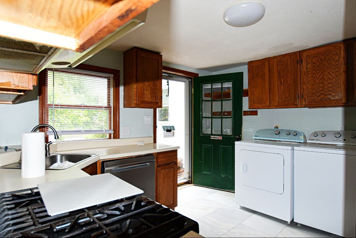 Building Photo - 410 Bald Hill Rd