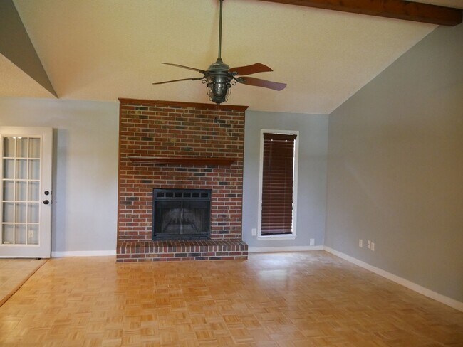 Building Photo - 3634 Becky St