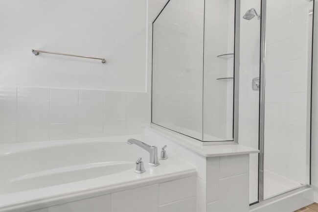 Building Photo - 1208 Garden Jade Dr