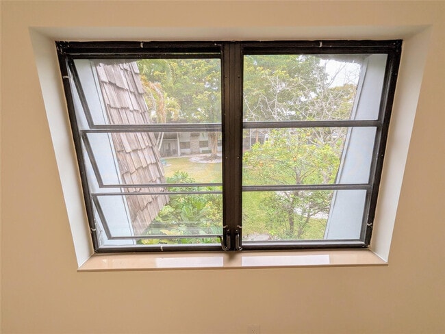 Building Photo - 3101 Oakland Shores Dr