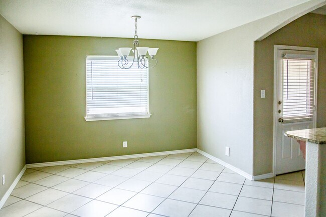 Building Photo - For Lease – $2,100/month | $2,250 Security...