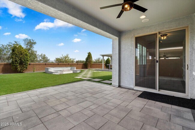 Building Photo - 25509 N 140th Dr