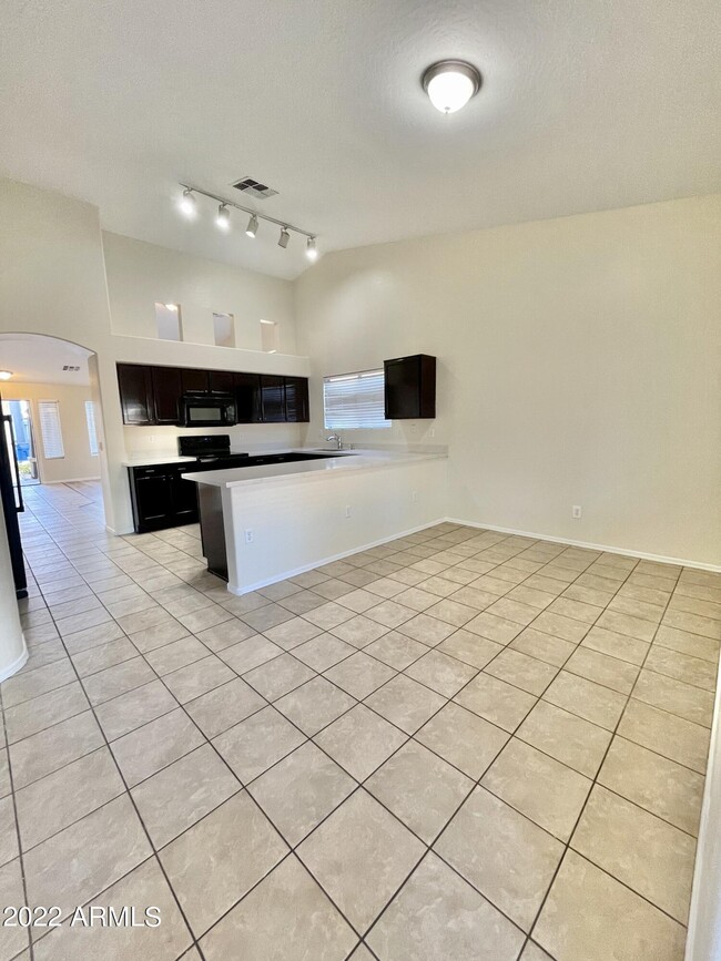 Building Photo - 13622 W Peck Ct