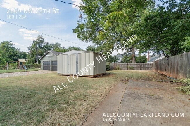 Building Photo - 2609 NW 25th St