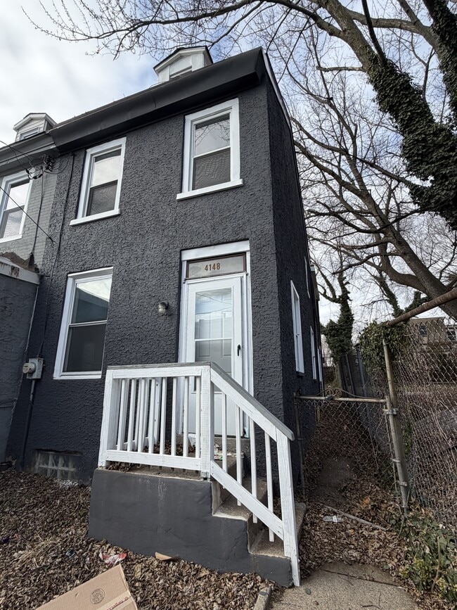 Building Photo - 4148 Orchard St