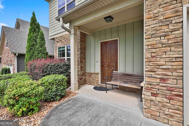 Building Photo - 318 Stillwood Dr