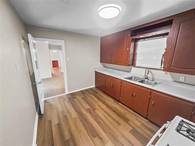 Building Photo - 4924 Penrose Ave