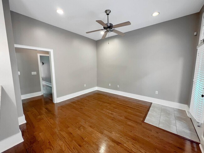 Building Photo - 615 Denmark Dr