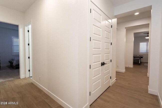 Building Photo - 8543 W Palo Verde Dr