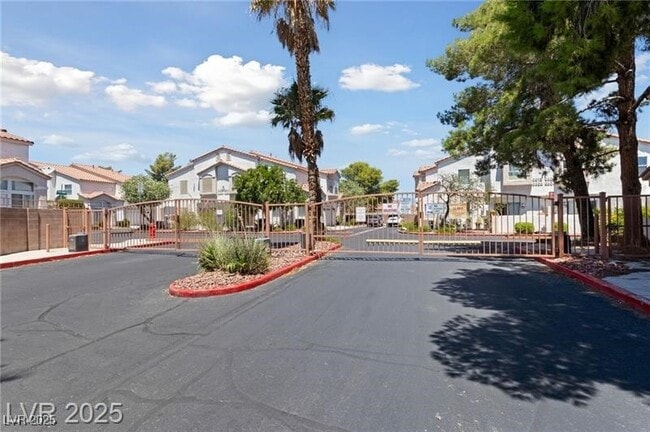 Building Photo - 6929 Oyster Shell Dr