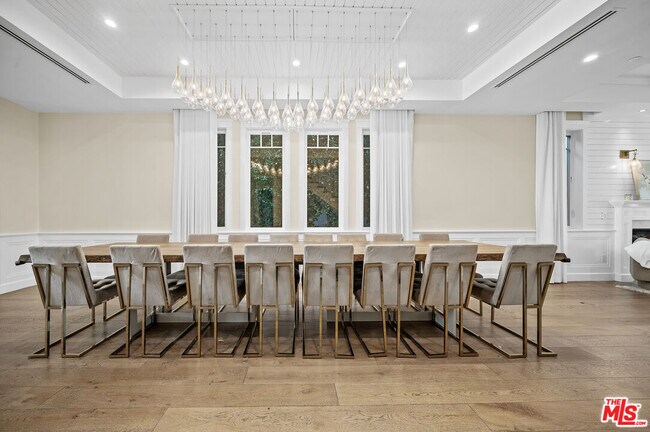 Building Photo - 12345 Huston St