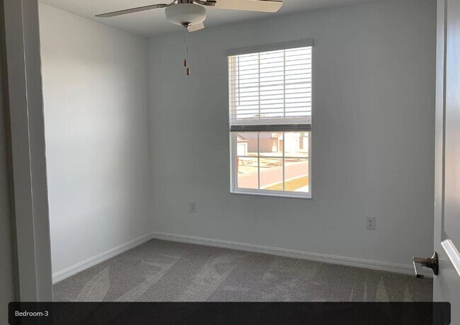 Building Photo - Stunning 4 Bedroom, 3 Bathroom House! Available Now!