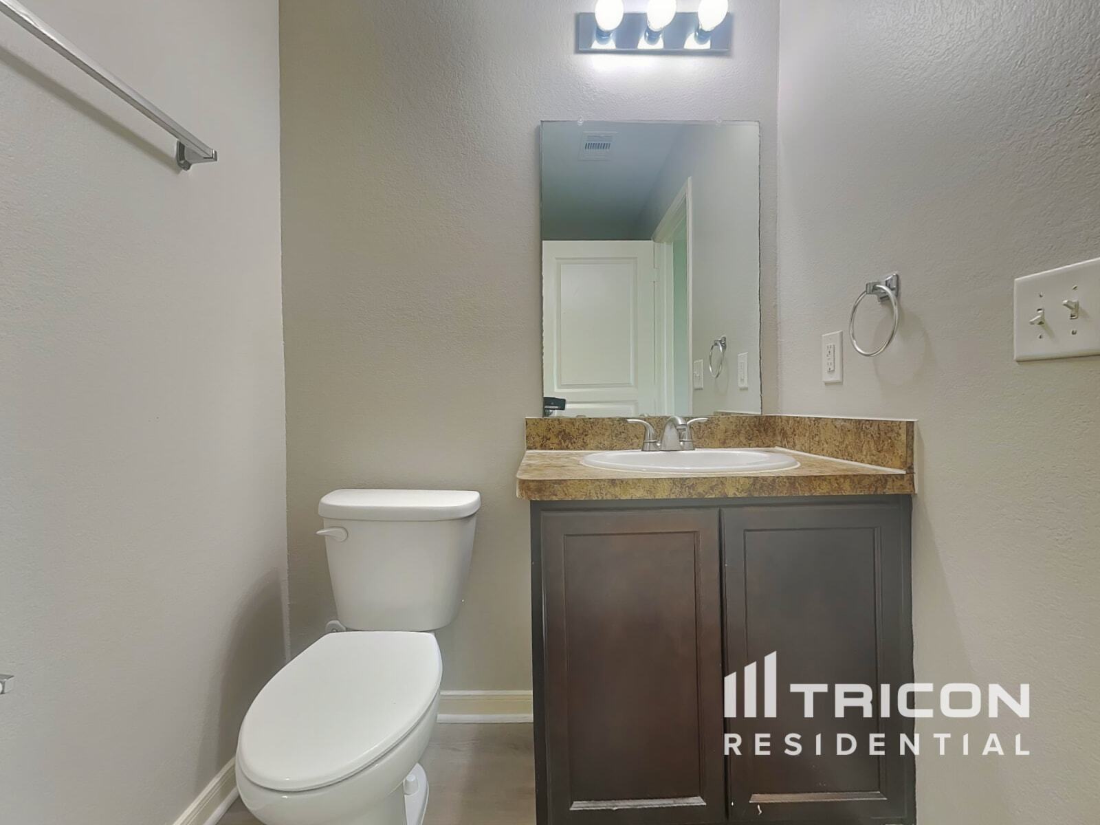 Building Photo - 9910 Waldens Pond Court