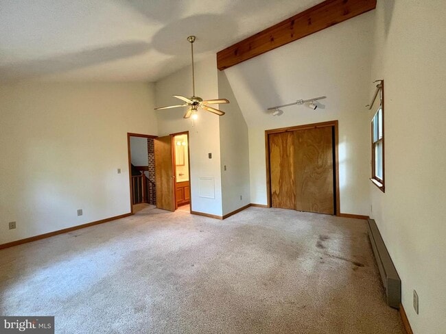 Building Photo - 148 Fieldstone Ln