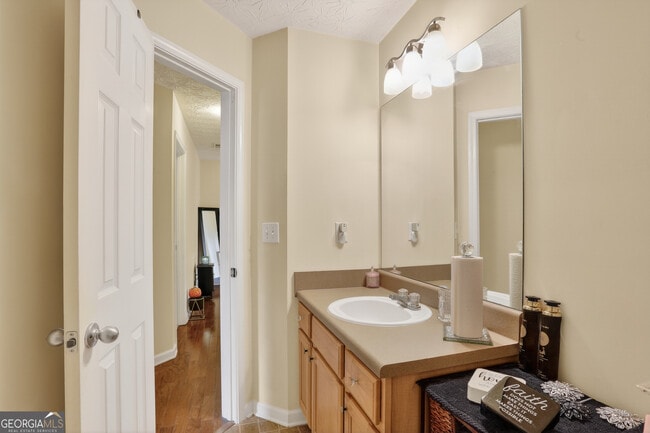 Building Photo - 5556 Cascade Run