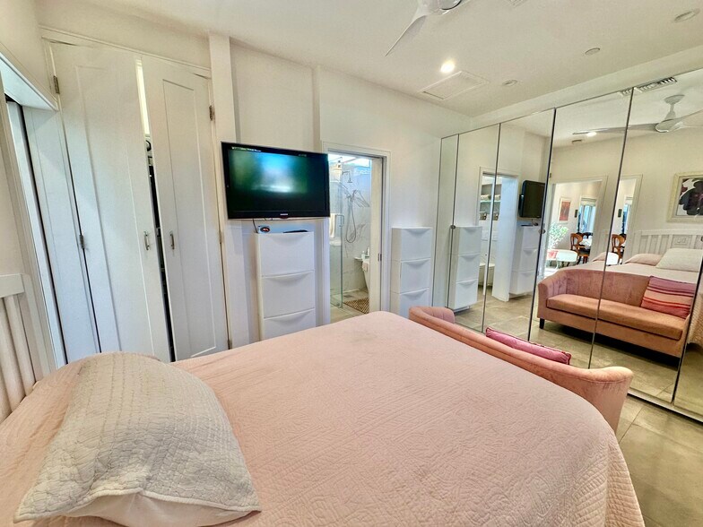 Building Photo - 2315 24th St