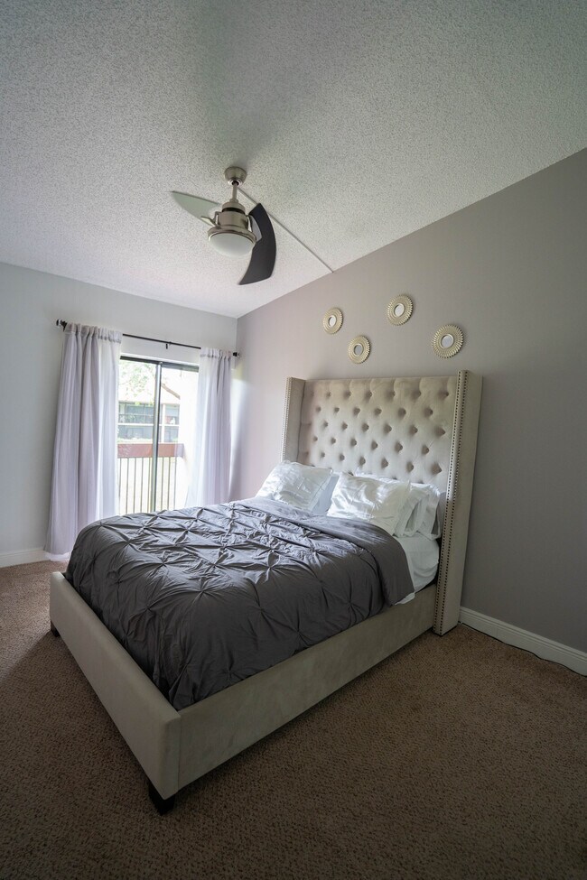 Master Bedroom - 2281 SW 15th St