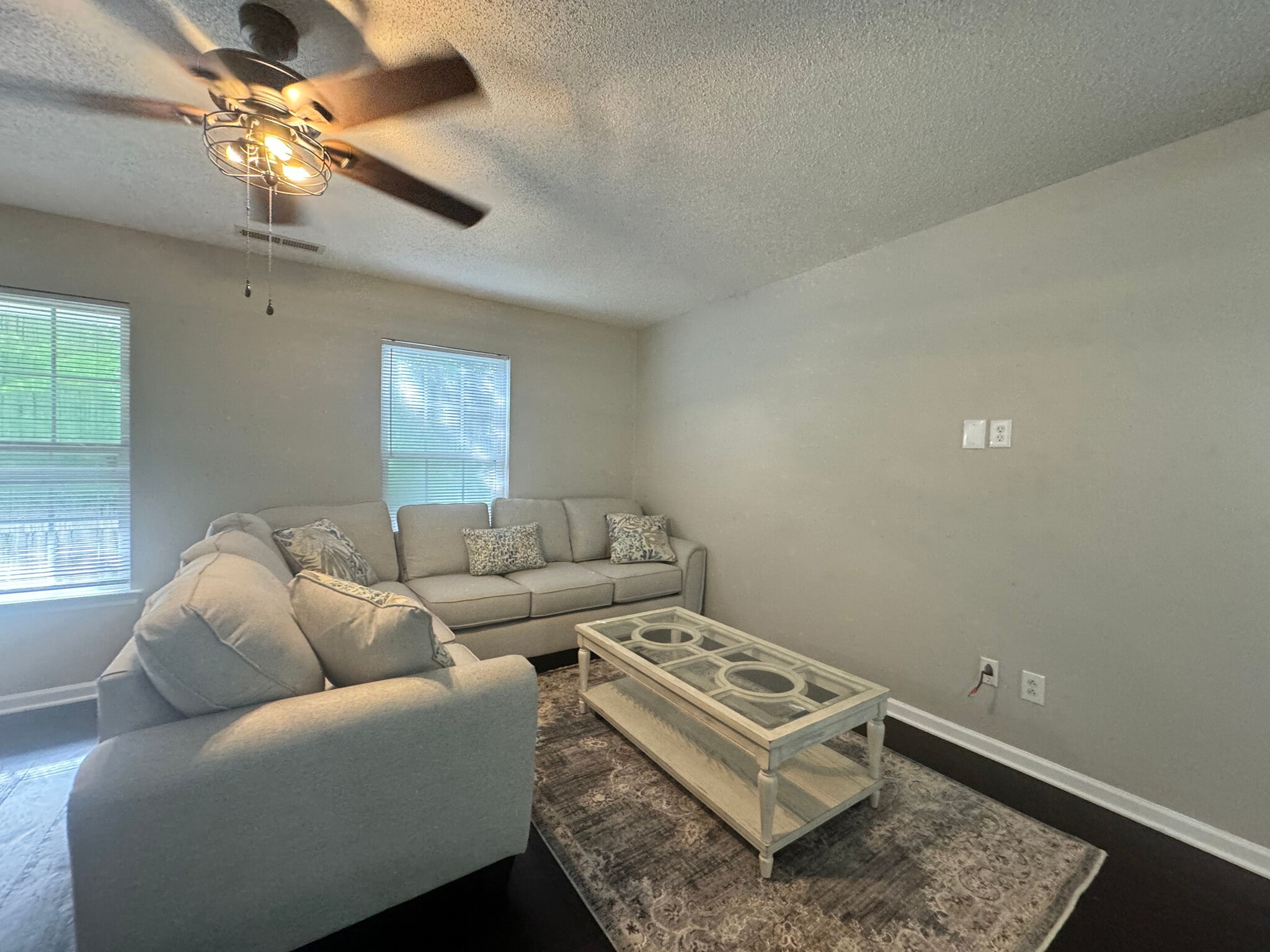 Building Photo - Room in House on Feldspar Way