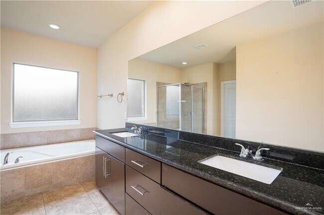 Building Photo - 36 Santa Inez St