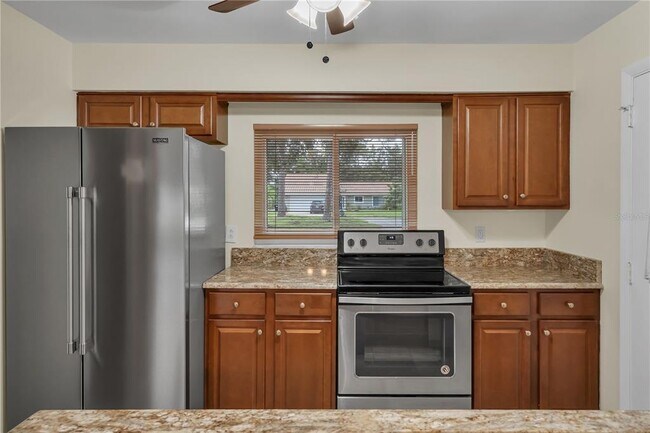 Building Photo - 10444 Kingbrook Ln