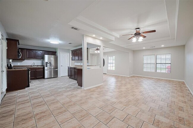 Building Photo - 3323 Suiter Way