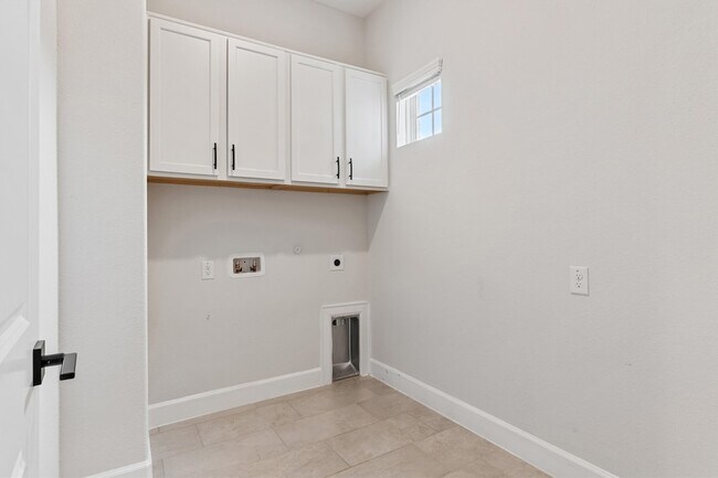 Building Photo - 1266 Huffines Blvd