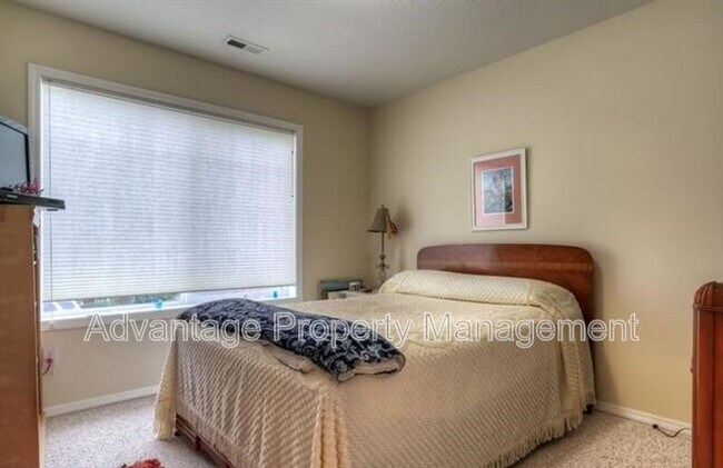 Building Photo - 6244 SW Arbor Grove Dr
