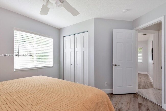 Building Photo - 1800 Water Ridge Dr