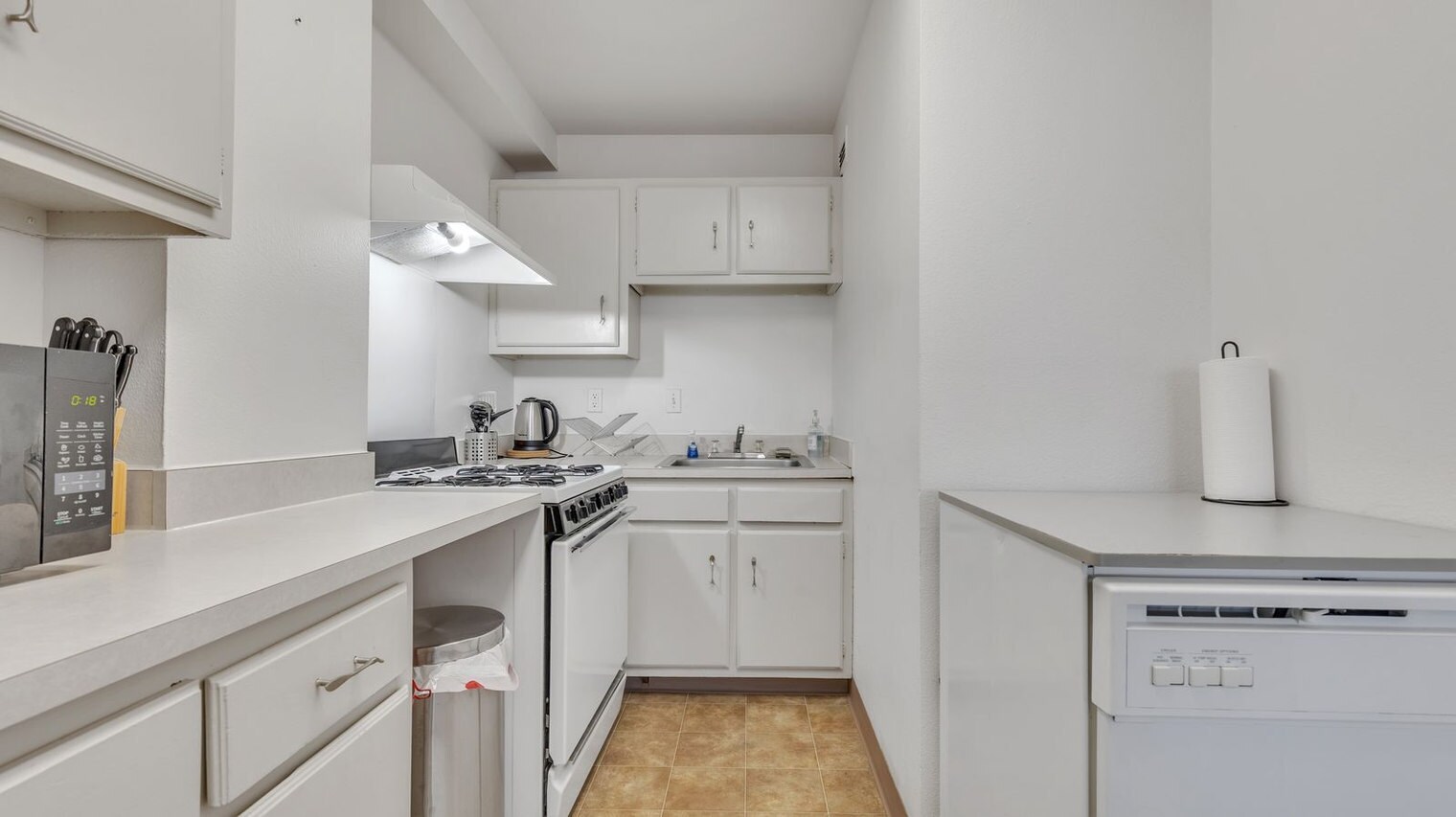 Building Photo - 301 Chestnut St