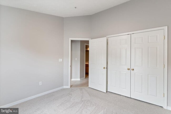 Building Photo - 8212 Silverton Ct