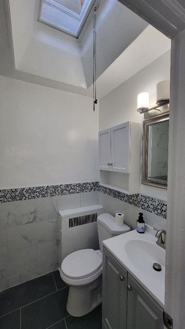 Building Photo - Welcome to your new lovely home in the Mt. Airy section of Philadelphia!!!