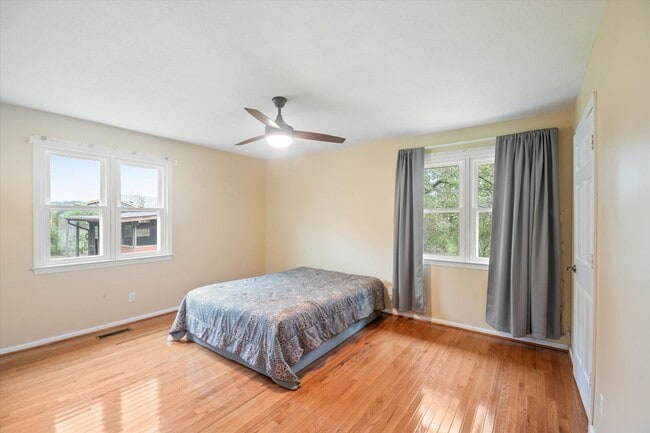 Building Photo - House and Workshop