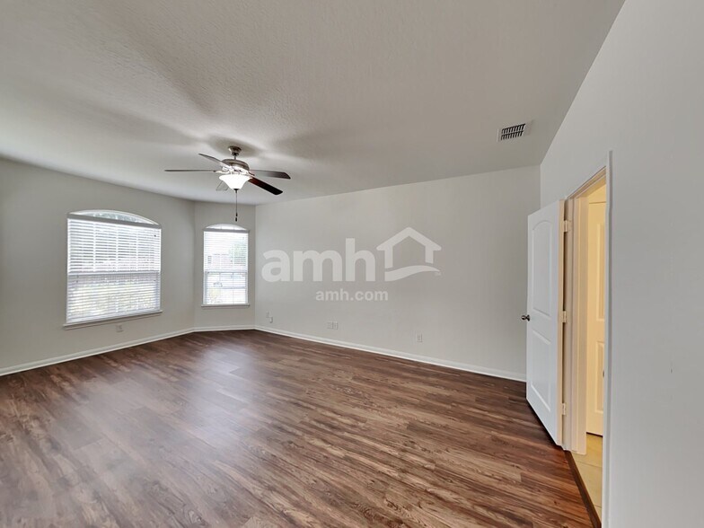 Building Photo - 6731 Luckey Path