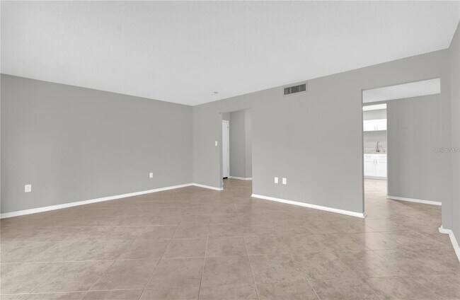 Building Photo - 514 Orange Dr