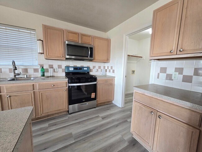 Building Photo - 15723 Crooked Arrow Dr