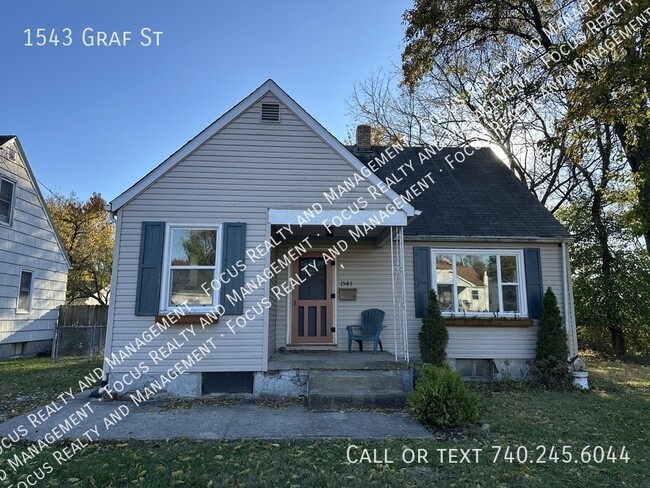 Primary Photo - 1543 Graf St
