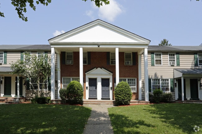 Building Photo - Rockaway Gardens Apartments 135 kendall ct.