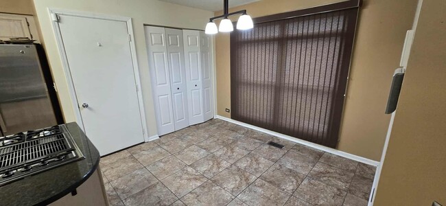 Building Photo - 14713 Golf Rd