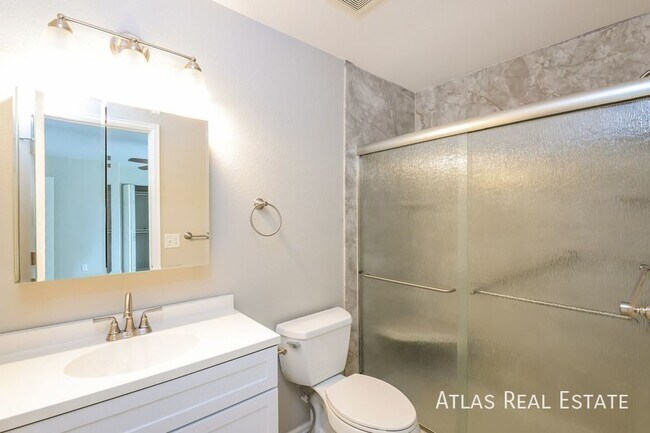 Building Photo - 5714 Sauvignon St