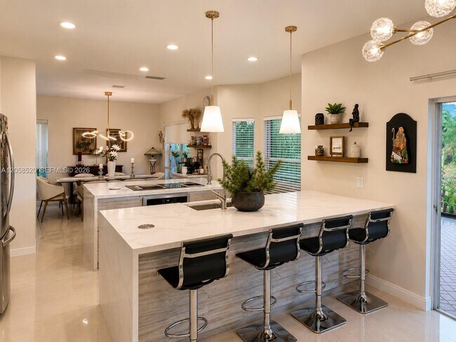 Building Photo - 16445 Sapphire Pl