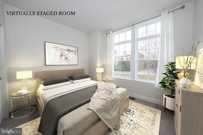 Building Photo - 220 Charles Ellis Dr