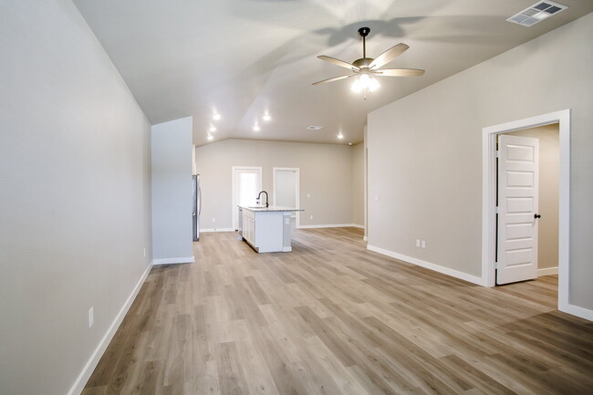 Building Photo - Like New Construction in Cooper District!