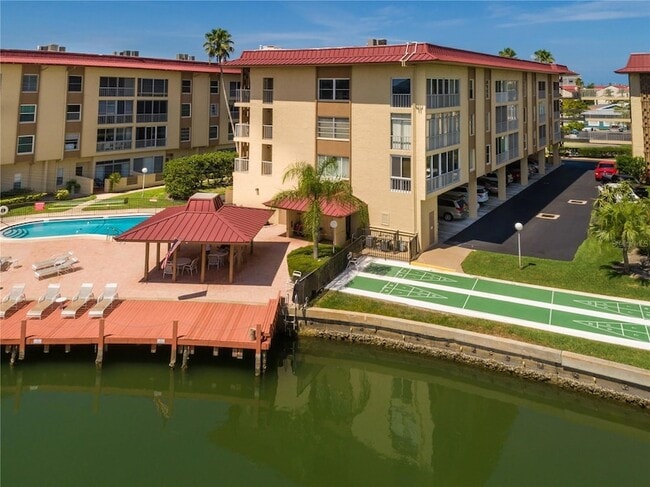 Building Photo - 121 Island Way