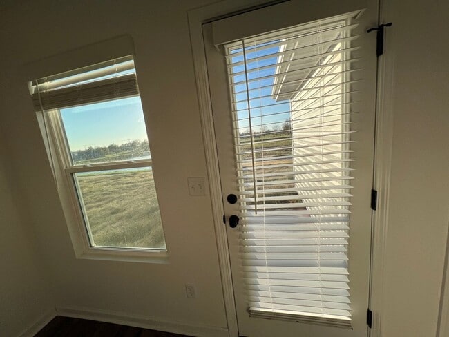 Building Photo - NOW PRELEASING- 3BED/2BATH JASPER ISD LISTING!