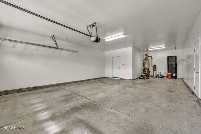 Building Photo - 10740 Cedar Rock Dr
