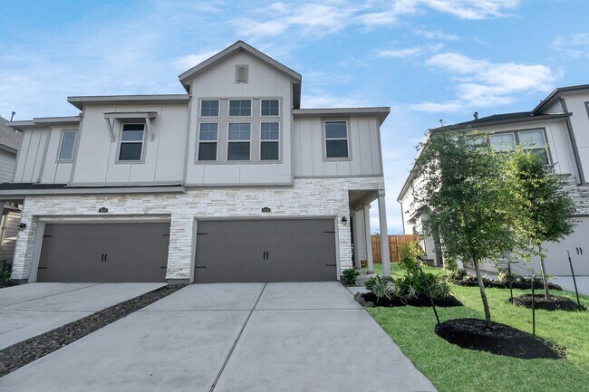 Building Photo - 5535 Holly Hvn Ct