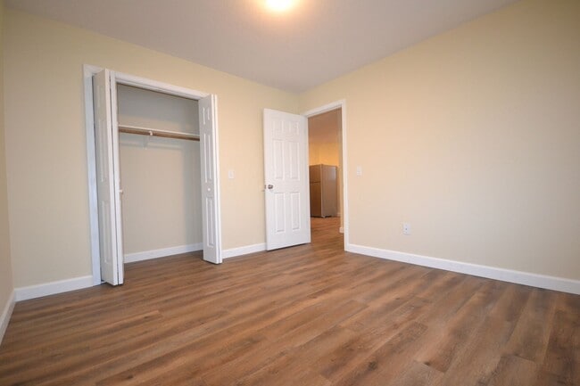 Building Photo - Bearcat Apartment