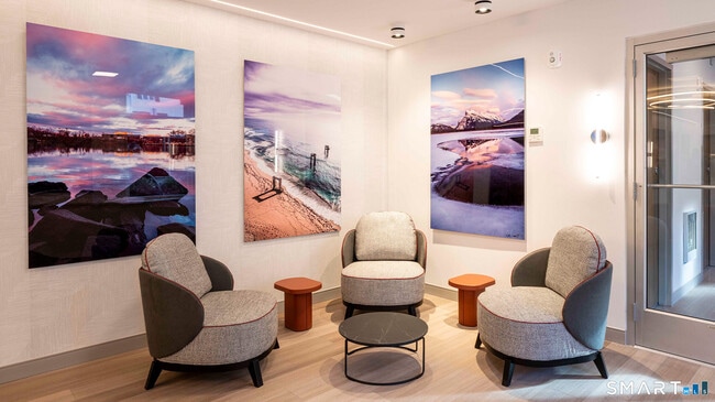 Building Photo - 22 Hubbard Rd