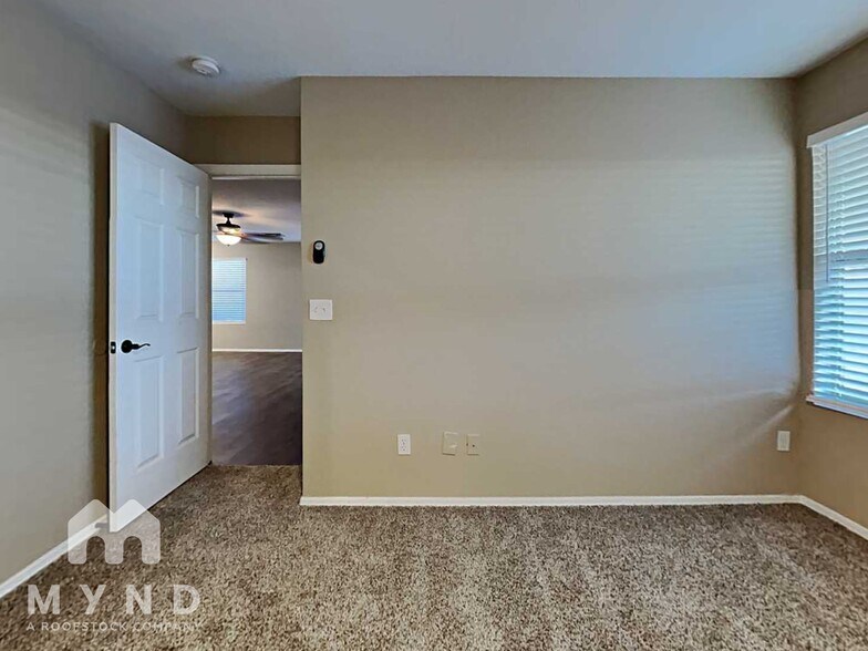 Building Photo - 11111 E Flossmoor Ave