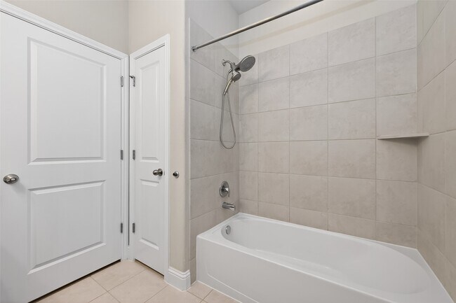 Building Photo - 9914 Deborah Colony Ln